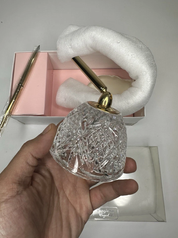 Beverly Clark Collection Clear European Crystal Pen Holder&Pen Wedding Guest - Image 3 of 4