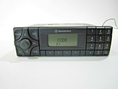 Mercedes Audio 10 Car Stereo Alpine Radio CM1910 - Needs Code