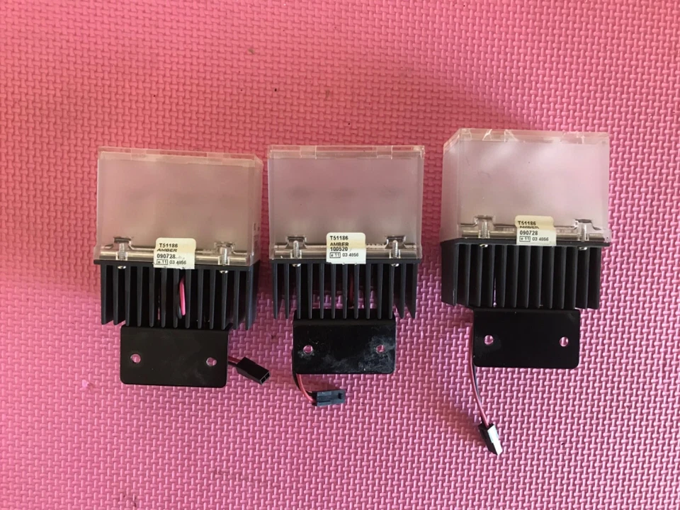 3 Code 3 led module light bar Defender trioptic module AMBER STEADY - Image 2 of 2