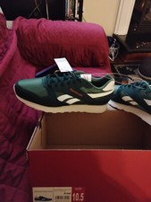 New Reebok Green And White Size 10.5 Mens  Gr...