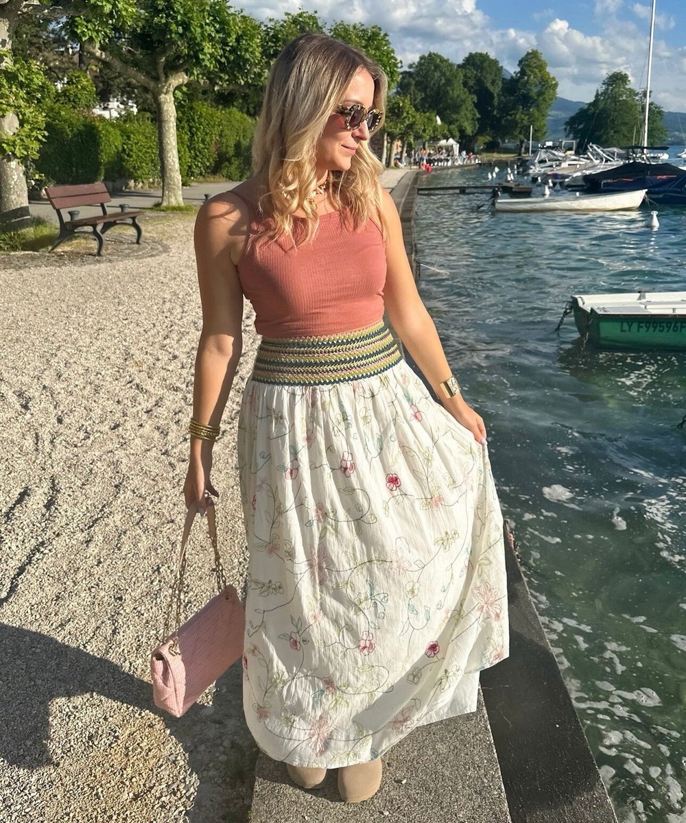 Law Floral Maxi Skirt Zara ZARA WHITE FLORAL EMBROIDERED MIDI