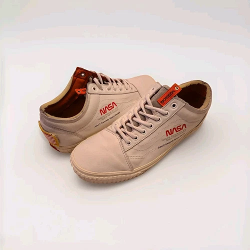 Vans Old Skool Nasa Space Voyager Firecracker Size 12 Mens BARELY USED with Box