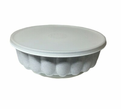 Tupperware Jell-O Mold With Lid cup Mold With Fluted Ring Excellent Used 