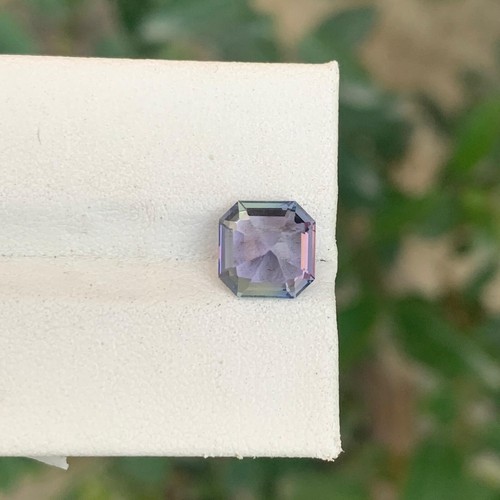 Zoisite Tanzanite 2,45 carati bellissima forma Asscher multicolore blu viola - Foto 4 di 8