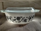 Vintage Pyrex Promo 043 Black Tulip/White 1.5qt Oval Casserole Baking Dish W/lid