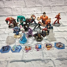 Figures Disney Infinity Lot Of 22 Items - Marvel, Frozen, Monsters Inc 