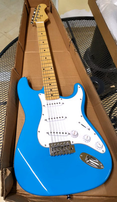 E-Gitarre Typ Blau Professional E Gitarre Solid Body 3 Pickup Single Coil