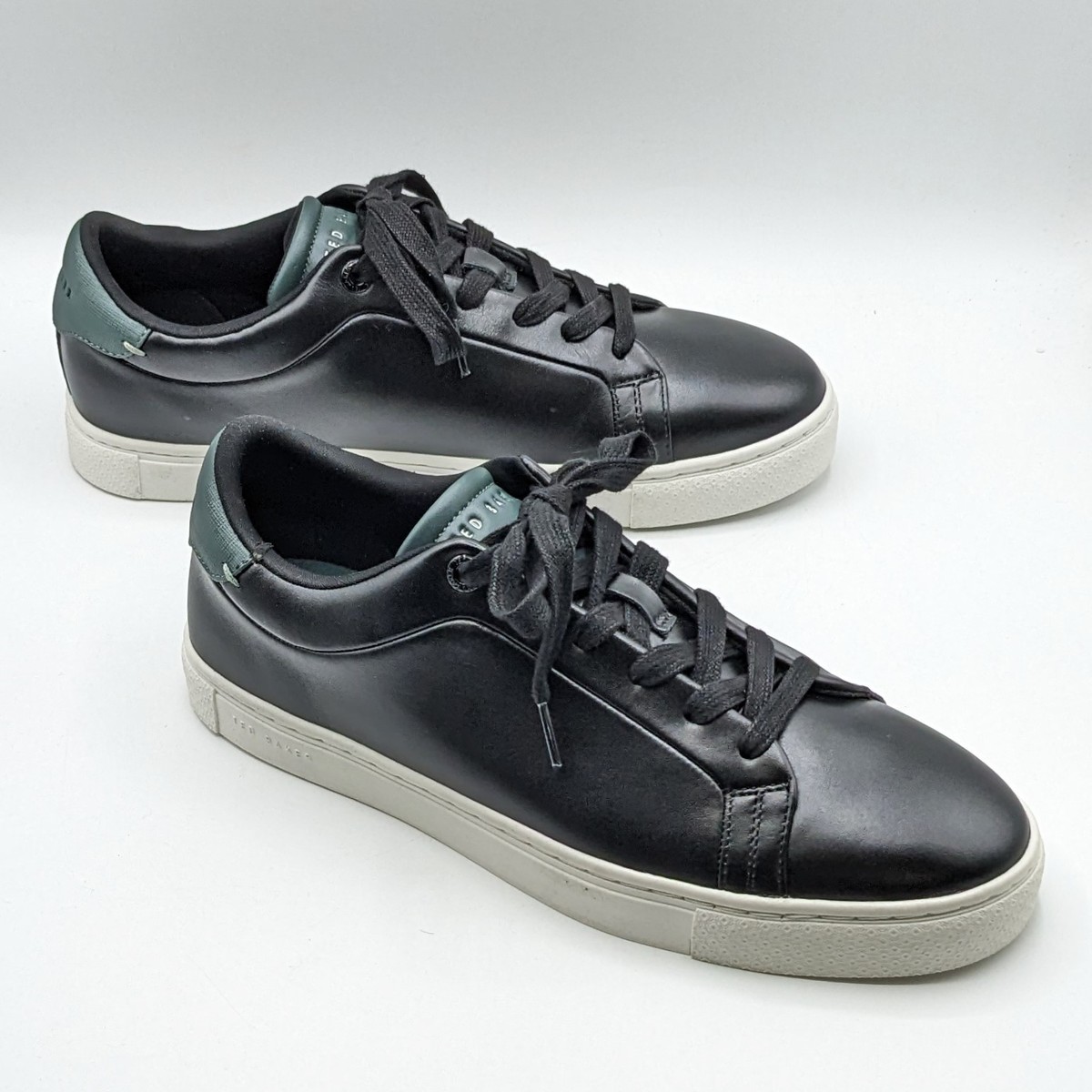 Ted Baker “Robberto” Men display picture 1