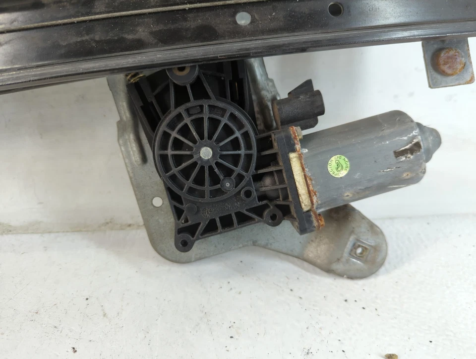 2005-2006 Gmc Yukon Xl 1500 Passenger Rear Right Power Window Motor L2IEO - Image 2 of 4