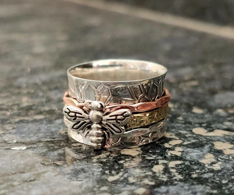 Silver hotsell bee ring