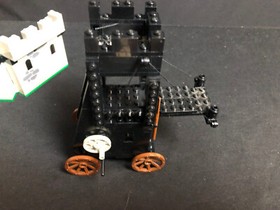 Lego 6061 Siege Tower Castle &rarr; Crusader's Lion Knights Knights Knights from 1984