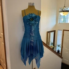 Tag1080 dance dress for young girls size XL  the flower was pinned on a pin