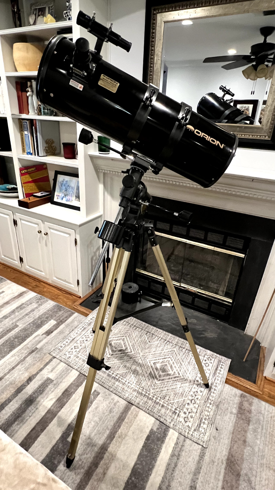 Orion SkyView 8 Deluxe EQ Reflecting Telescope
