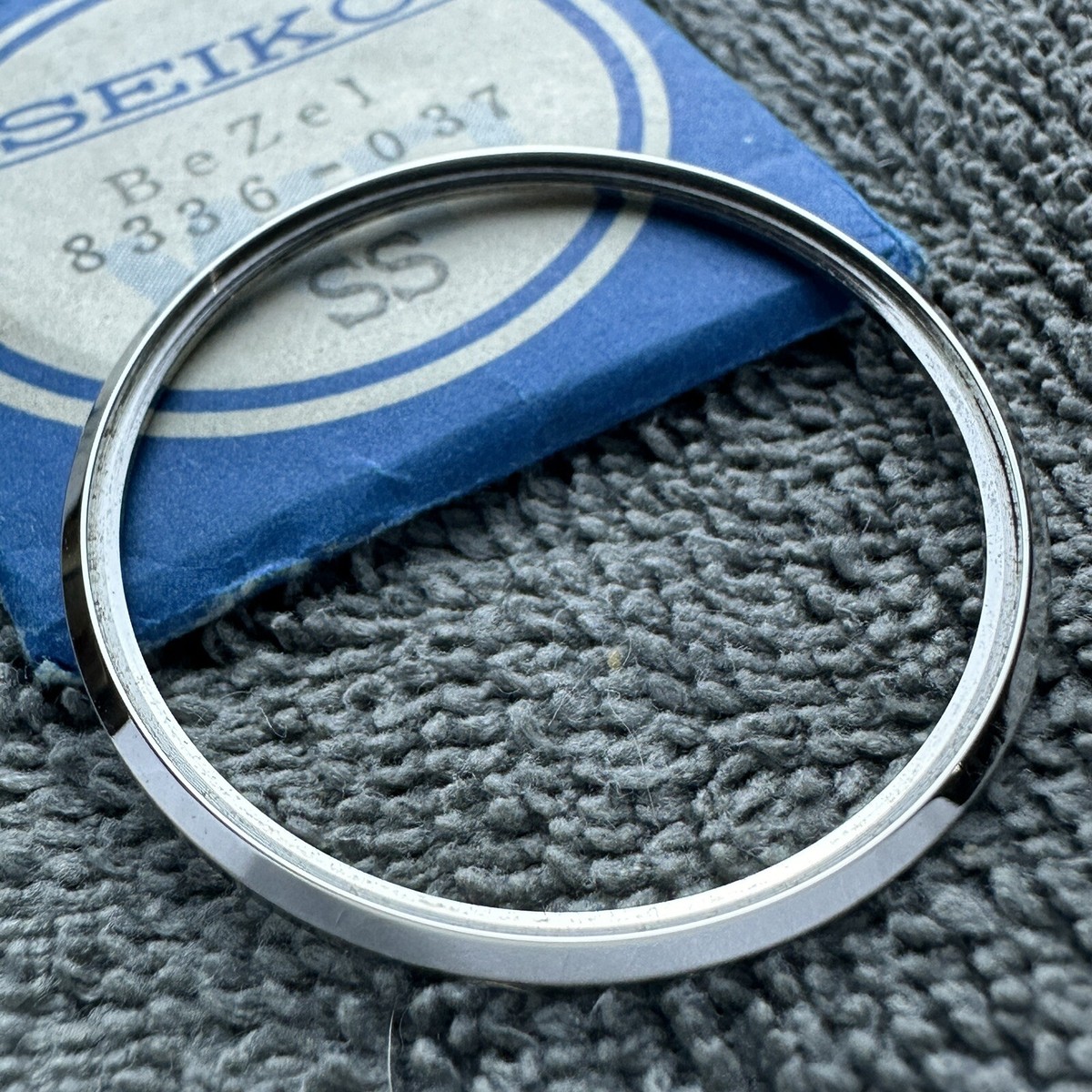 ぜるびす ORIGINAL NEW OLD STOCK SS BEZEL VINTAGE SEIKO 7005-2000 / 8336037