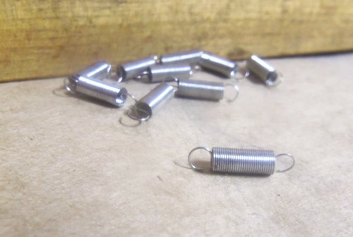 Pack of 10 - Kleinschmidt Inc. - Extension Helical Springs - P/N: 51574 (NOS) - Picture 2 of 6