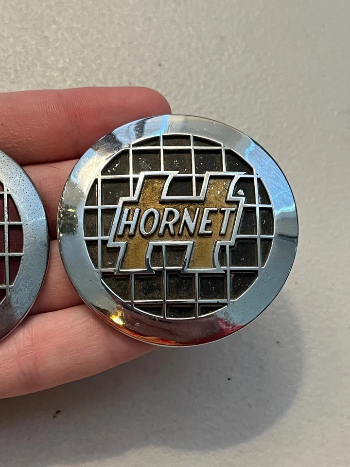 (2) Emblemas de automóvil Hudson Hornet and Wasp 1952 1954 Foto 2 de 4