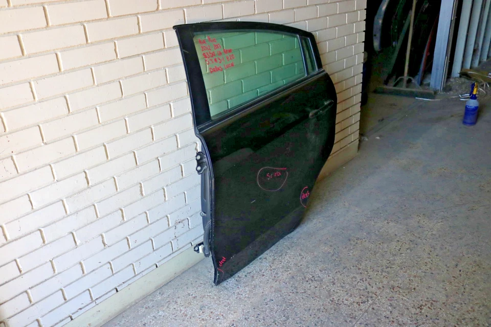 2012 2017 KIA RIO LEFT SIDE REAR DOOR OEM Foto 2 de 4