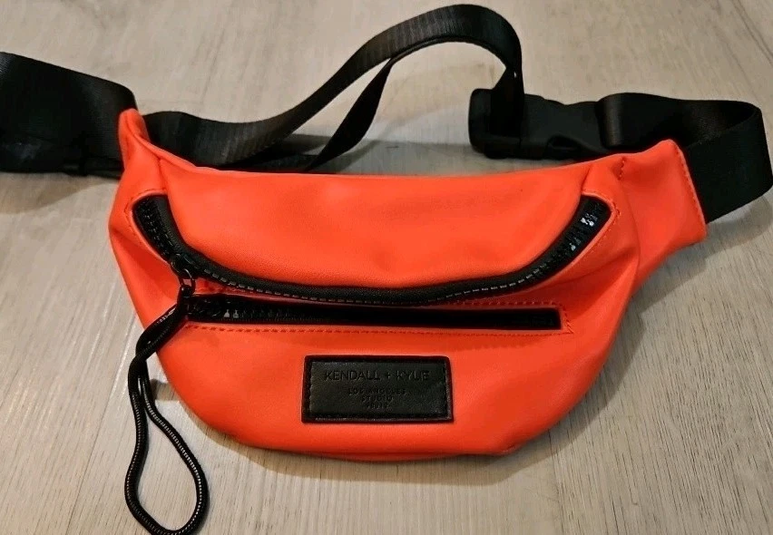 KENDALL + KYLIE Belt Bag & Fanny Pack Handbags & Bags for  display picture 2