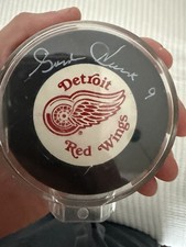 Gordie Howe Rookie Cards and Autographed Memorabilia Guide 3