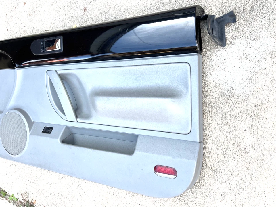 2003-2010 VW Volkswagen Beetle дверная панель кабриолет OEM RH читать описание - Изображение 2 из 4