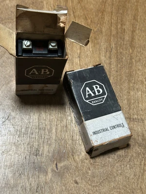 Allen Bradley CC236C Größe 2 Schützspule 115-120V **MENGE 2** - Bild 1 von 3