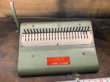GBC Binding Machine Model JBC1 General Binding Corporation Made In USA Chicago 