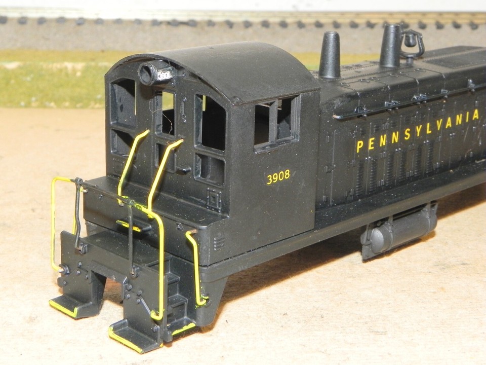 Athearn HO Custom Painted Pennsylvania PRSW-7 Diesel Locomotive Shell w ...