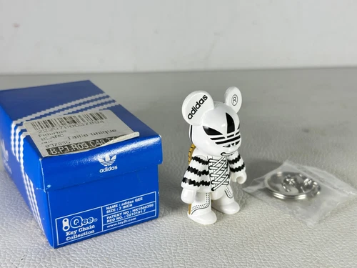 Toy2r Adidas QEE Keychain 2004 Superstar Figure Bear Bear