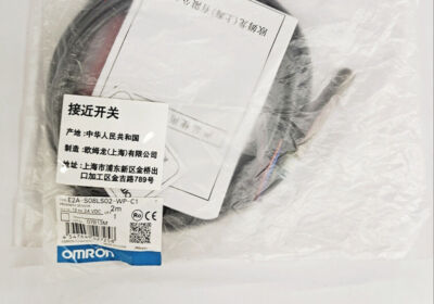 Z 1PCS NEW   E2A-S08LS02-WP-C1 Proximity switch #T7