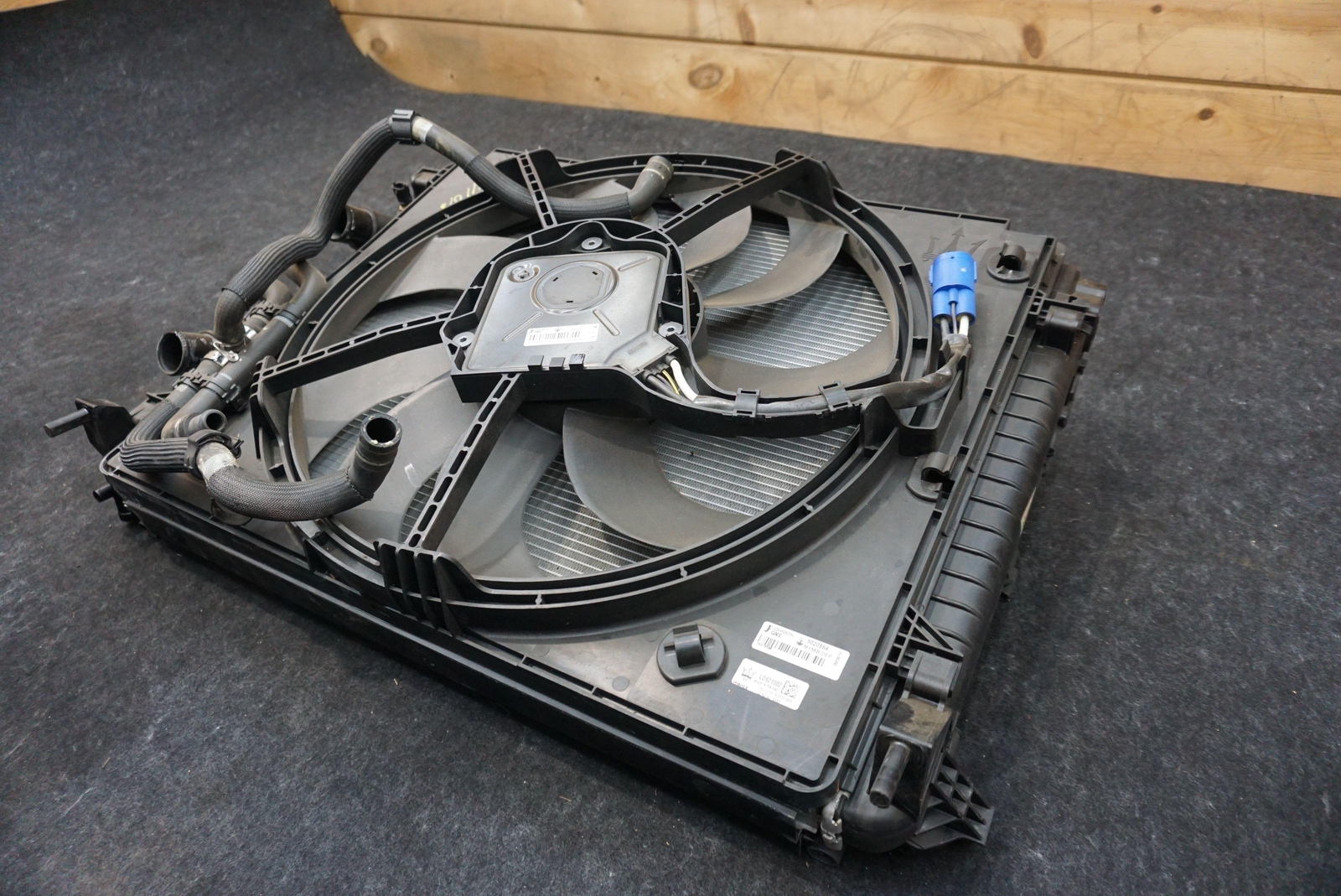 Front Radiator Condenser Fan Cooling Pack 670109996 Maserati Ghibli M157 2014-20