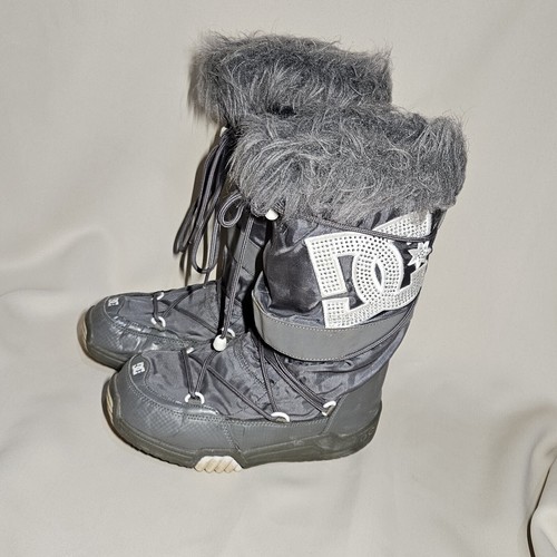 DC Chalet 2.0 LE Snow Boots Women's 6.5-7.5 Gray Faux Fur Trim Rhinestone Rare