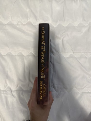 Bookish Box - The Serpent And The Wings Of Night By Carissa Broadbent SIGNED - Picture 5 of 5