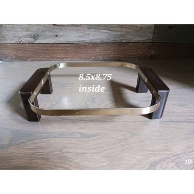Vintage Pyrex casserole stand