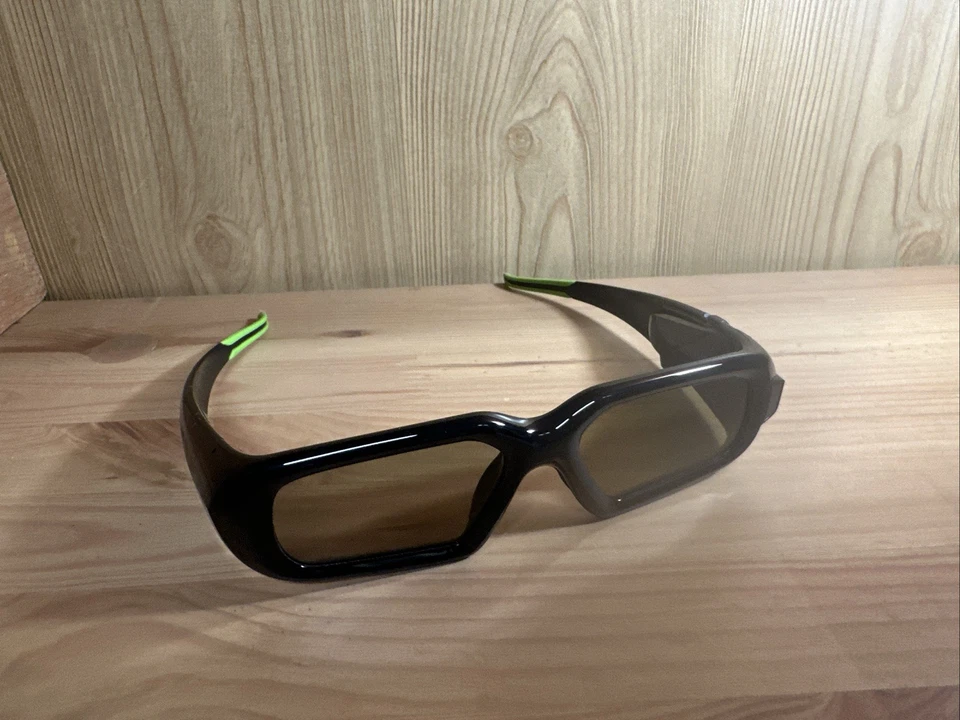 NVIDIA 3D游戏/电影3D眼镜 — 第 3/4 张图片