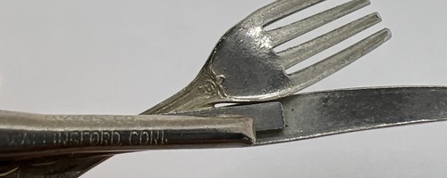 Vintage MYERS INC. Wallingford, Conn. Fork & Knife Tie Clip - Picture 3 of 6