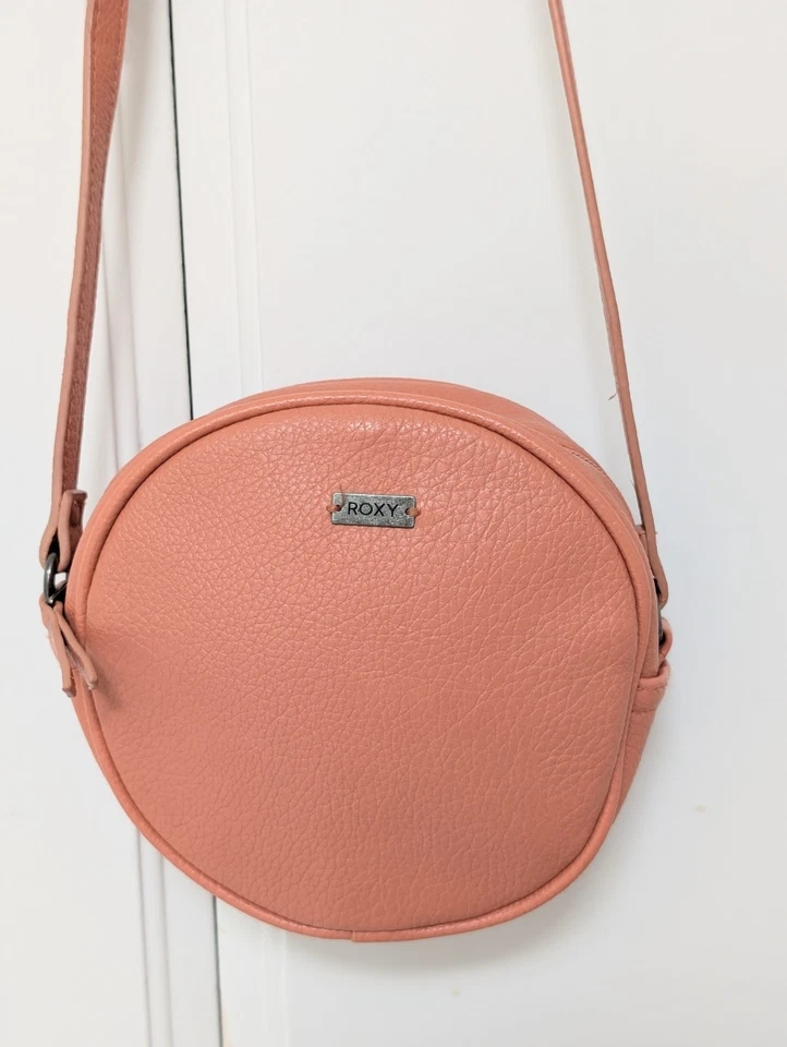 Bolso Bandolera Roxy Redondo Coral Melocotón Imitación Cuero Círculo Cartera Correa Ajustable Foto 4 de 4