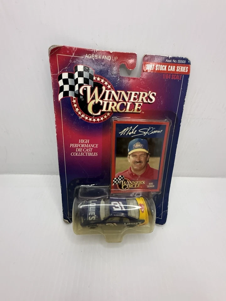 #31 Mike Skinner Lowe's 1997 Winner's Circle литая модель 1:64 - Изображение 4 из 4