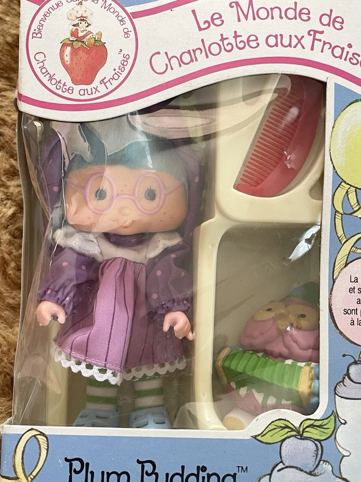 Charlotte Aux Fraises Strawberry Shortcake en Boîte Plum Pudding - Imagen 2 de 4
