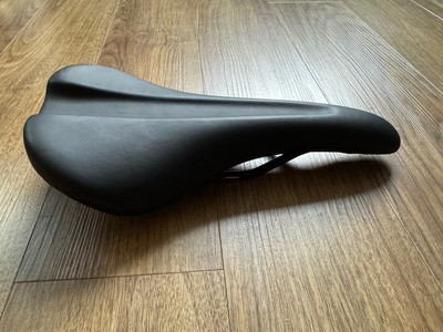 DDK Saddle Black