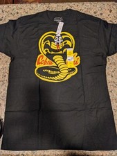 COBRA KAI SNAKE - Karate Kid - TV Show - Licensed T-SHIRT Size Large NWT