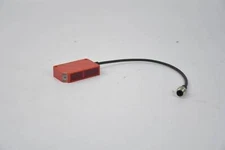 Leuze electronic photoelectric sensor IPRK 46/4 300-S12 