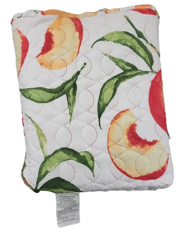 Full/Queen Mainstays Peaches Reversible Quilt Blanket Set w/ Tote, 4 Pieces - Image 4 of 4