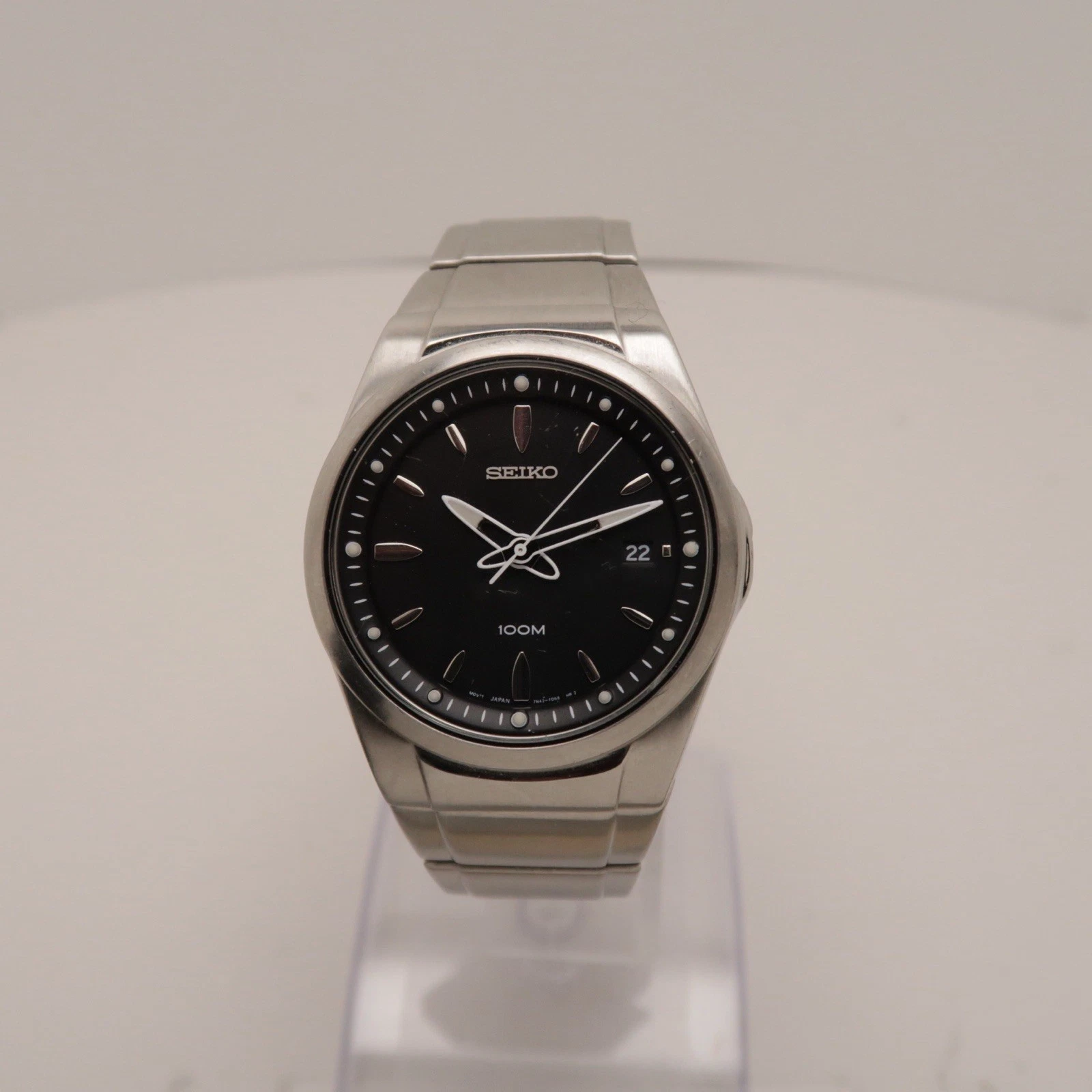 SEIKO 100M 7N42-7C10 Silver Tone Analog Quartz Men Vintage Watch W311 *WORKING