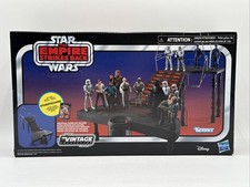 Hasbro Star Wars Carbon Freezing Chamber Vintage Collection Playset - E9596