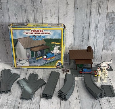 Vintage Ertl #34063 Thomas Real Sounds Playset getestet funktioniert 22 Teile Track selten
