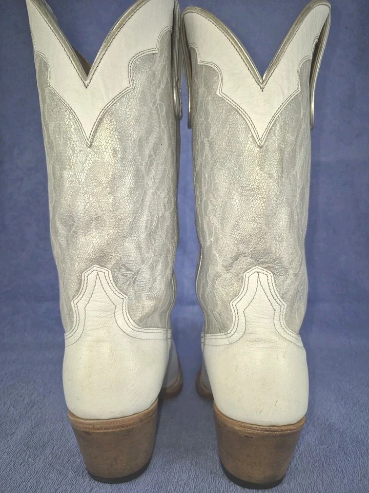 Shyanne Women's Billie Western Boots White metallic Silver Size 8.5 M, Preowned - Image 4 of 4