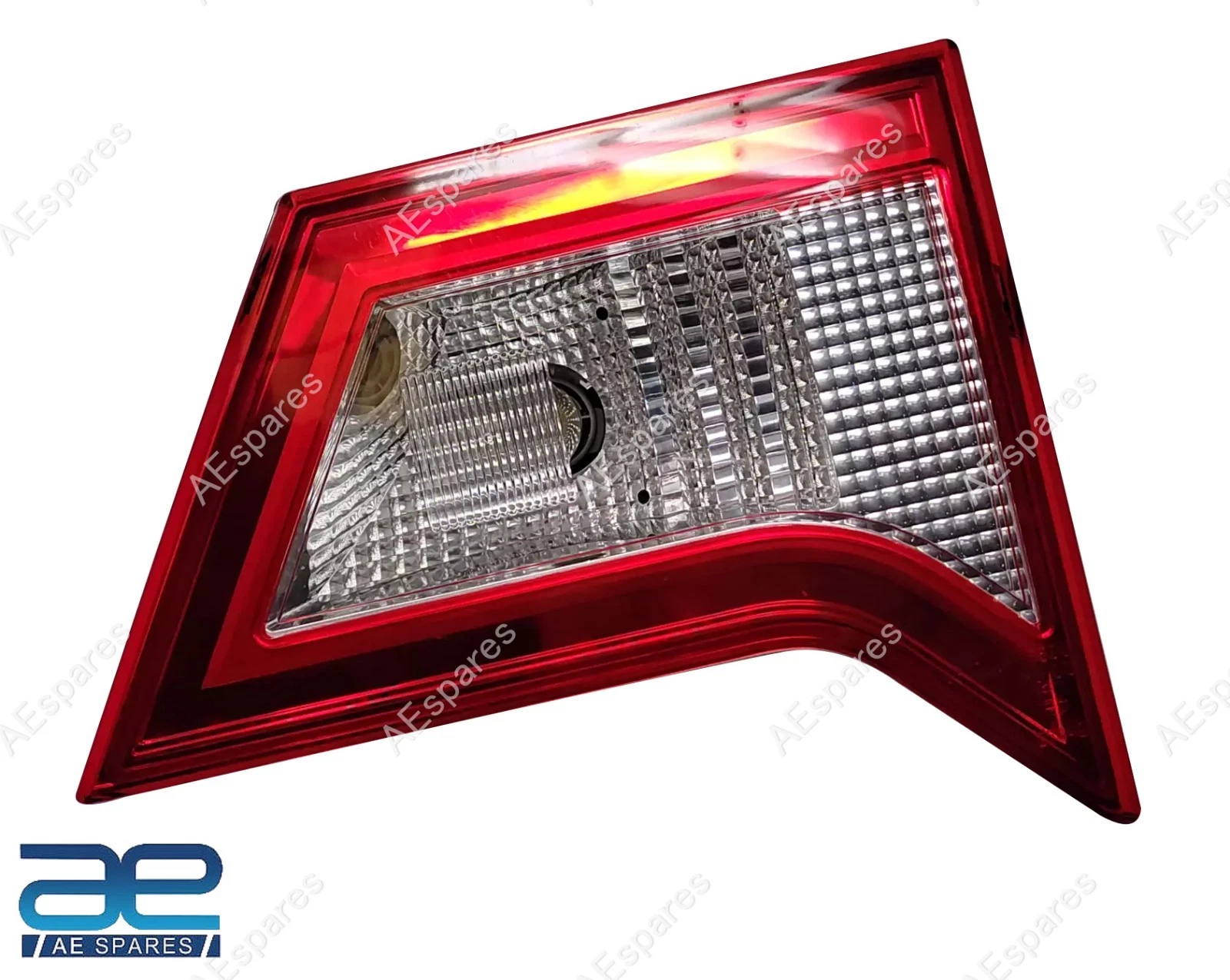 Rear Reverse Lamp Tail Light RH For Tata Movus 2014-2015, Sumo Grande 2008-2014