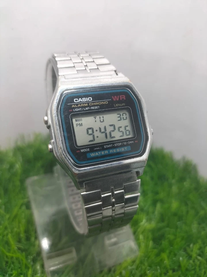 Reloj Digital Casio Años 80 Vintage Marlin Punto Rojo 248 W-36 Batería RETRO Foto 2 de 4