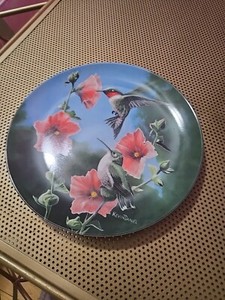Vtg 1986 Edwin M. Knowles "The Hummingbird" by Kevin Daniel Fine China Plate J45