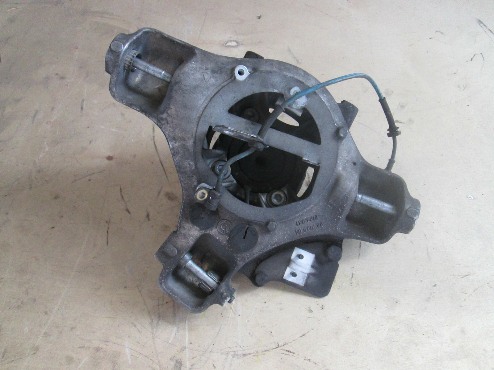 Ferrari 360 / 430 - RH Front- LH Rear Hub Holder / Knuckle -  P/N 179328